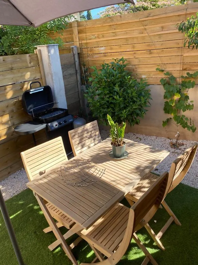 Petite Maison en ville avec jardin proche des plages Toulon Appartement